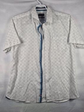 LON NYC Across The Pond Men's White Button-Up Short Sleeve Shirt with Geometric